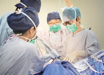 华克勤：“最美医生”是这样炼成的