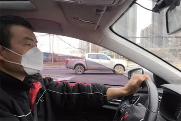 快递小哥汪勇:要组更大的“局”1