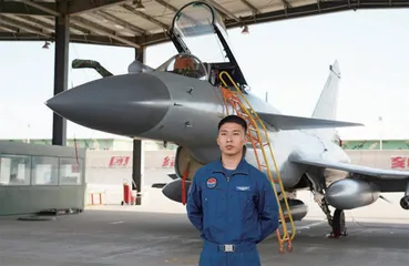中原雄鹰:深度探营空军歼-10B战队4