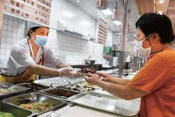 社会共治,激发每个人的敬老爱心2