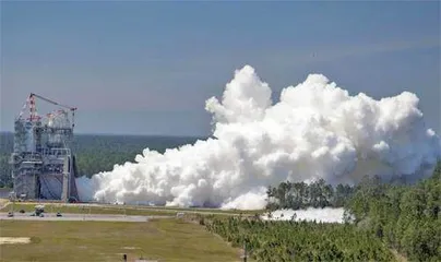美国宇航局升级强⼤的SLS⽕箭发动机拟开启下⼀个太空探索时代