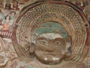 拉梢寺⽯窟留存了令⼈惊叹的摩崖浮雕佛像5