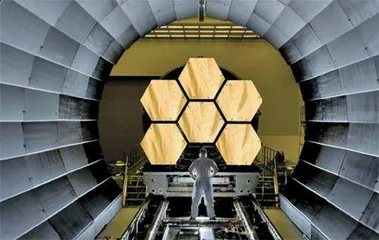 打开天⽂数据的“闸⻔”⻙伯太空望远镜每天收集超50GB数据