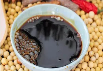 酱油吃多了⽪肤会变⿊是为什么1