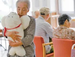 机器⼈将拯救⽇本⽼年⼈护理?三亿美元投⼊或打⽔漂2