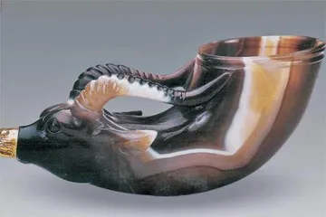 唐代⾦银器:万⾥丝路与何家村窖藏10