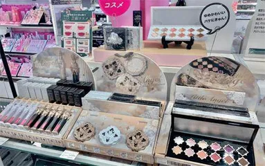 中国彩妆产品缘何走俏⽇本市场2