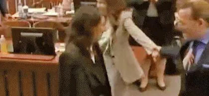 卡米尔·瓦斯奎兹律师一夜成名13