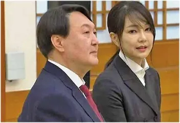 韩国新总统夫妇的过往史13