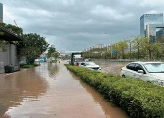 新房刚交付即变“水帘洞”?龙华中海项目业主投诉2