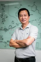 饶毅“开炮”尹烨,漩涡中的华大基因1
