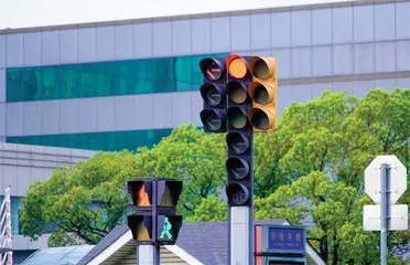 风波中的“九宫格红绿灯”