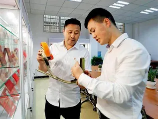 龙福刚:匠心守护万家灯火1