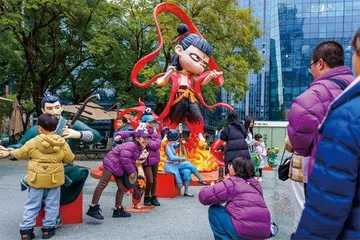 《哪吒2》与《封神2》为何一个大获成功，一个不如预期？