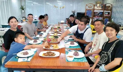 花房厨房和它的自闭症“实习生”2