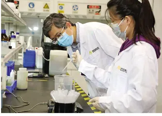 執著追求 爭做纳米材料 領域全球領航者