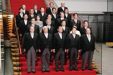 石破茂 会“石破”天惊,还是会成为“短命”首相?2