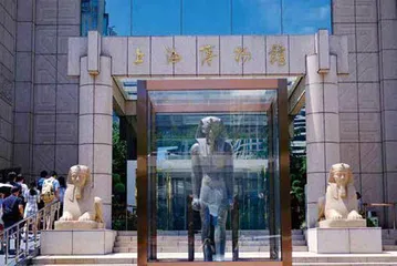 “金字塔之巅”的对话1