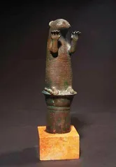 “金字塔之巅”的对话2