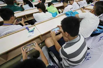 隔空猥亵及其背后的困惑与缺失1