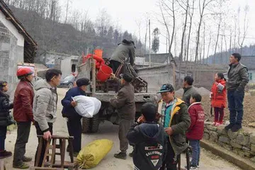 湖南凤凰新“千户苗寨”3