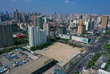拆除“合肥第一烂尾楼”15