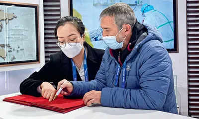 冬奥遇见春节　世界相向而行