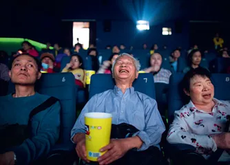四万盲人影迷和他们的电影讲述师