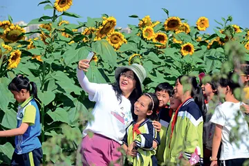 带动“共同富裕”的企业实践