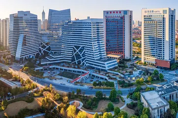 从“稳”和“进”看2022年经济发展