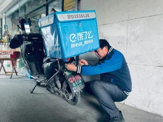 王计兵:一边赶时间,一边写诗2