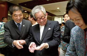 大江健三郎:燃烧的绿树3