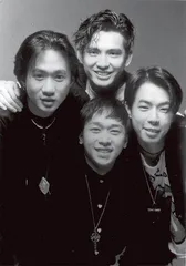 黄家驹:我背上吉他,就像背了一把宝剑1