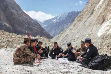 在夏特古道深处戍边3