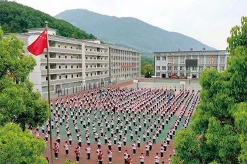 优质生源和教师流失县中困境是自然演进的结果吗？