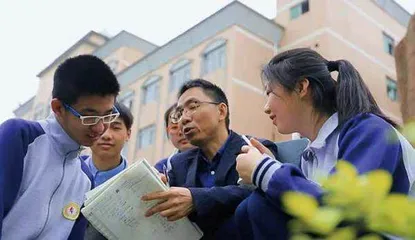 优质生源和教师流失县中困境是自然演进的结果吗?2