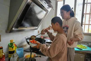 8年8万公里送教路3