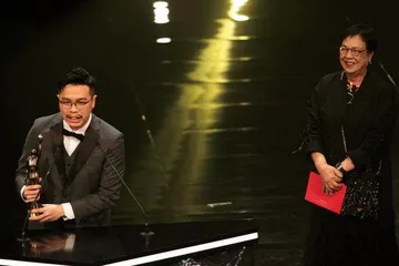 “你知不知道,我等到花儿都谢了”10