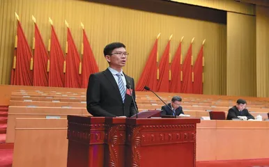 把代表履职融入不同角色