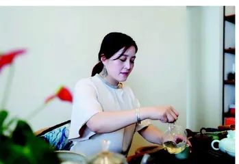 张伟：民宿业的守护者与推动者