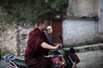唐卡短旅 在新旧交织中自我追寻10