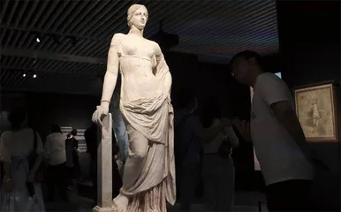 无爱之人，死不足惜