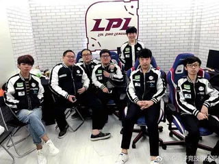 pdd:我的电竞十年2