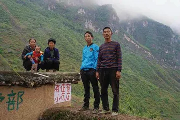 “悬崖村”村民的新生活9