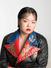 小镇阿姨们想象着法国织的毛线比基尼,真的到了法国1