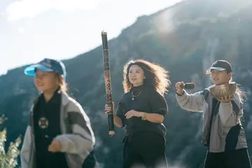 朱哲琴:见山还是山1