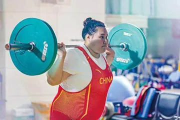 在场者:冠军身后的“重”与“轻”1