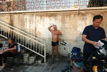 北京跳水大爷:只愿安静跳水,不想当网红3