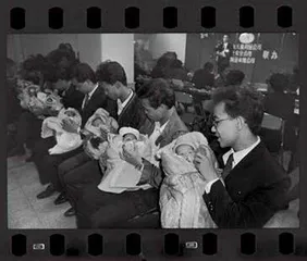 “鬼眼跑街”叶健强:一个老广横跨50年的街头摄影4