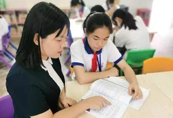 海岛上的阅读摆渡人
